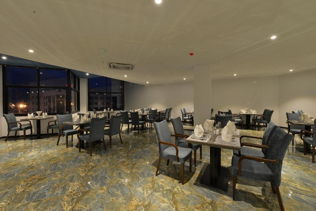 Hotel Marvel Mandalay Exterior foto